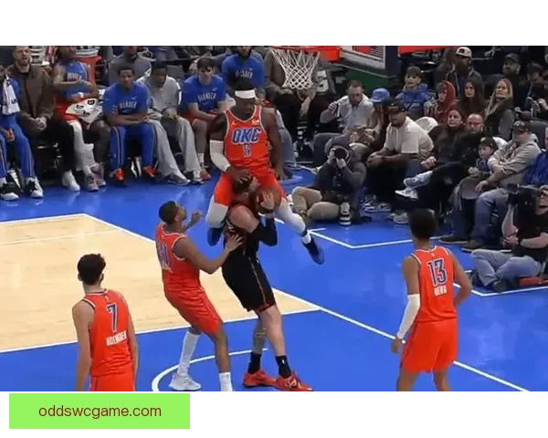 麦克布莱德复出后伤情告急 与多尔特拼抢大腿受伤称无法走路